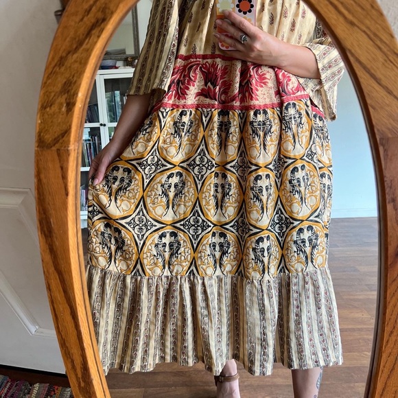 Ramona Rull New York
70s/80s Bohemian
Hand block printed
Mirror work dress - Picture 4 of 6